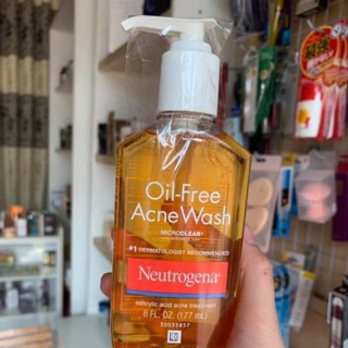 Sữa rửa mặt neutrogena