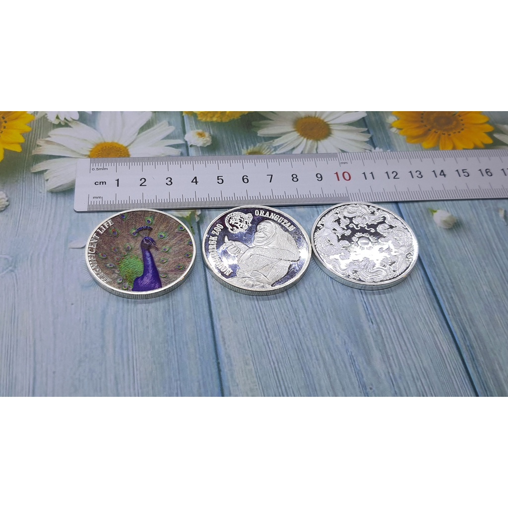 [ 3 - 5cm ] Đồng xu lưu niệm khắc hình hợp kim mạ màu nhiều mẫu ( có hộp nhựa ) - Baystore