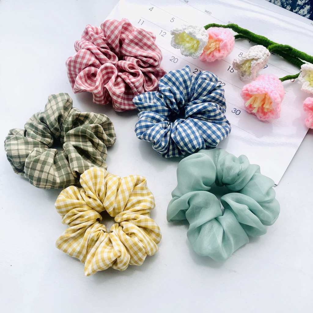 Dây buộc tóc scrunchies chất liệu vải mềm, nhẹ phong cách vintage dành cho nữ, bé gái.