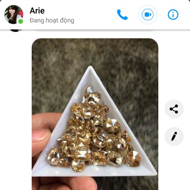 Đá gắn móng