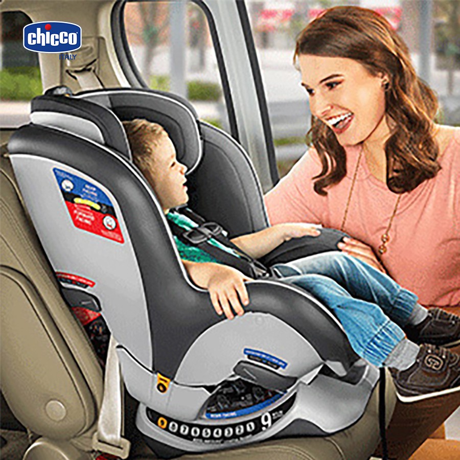 Ghế ngồi ô tô từ sơ sinh Chicco NextFit Zip ghi đen