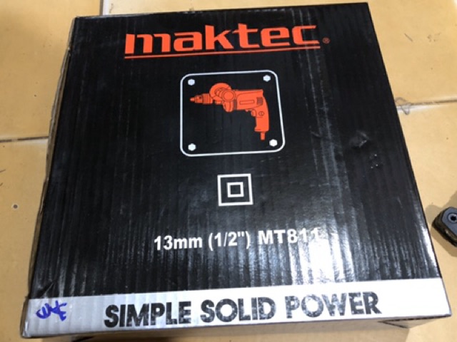 Máy khoan điện Maktec MT811