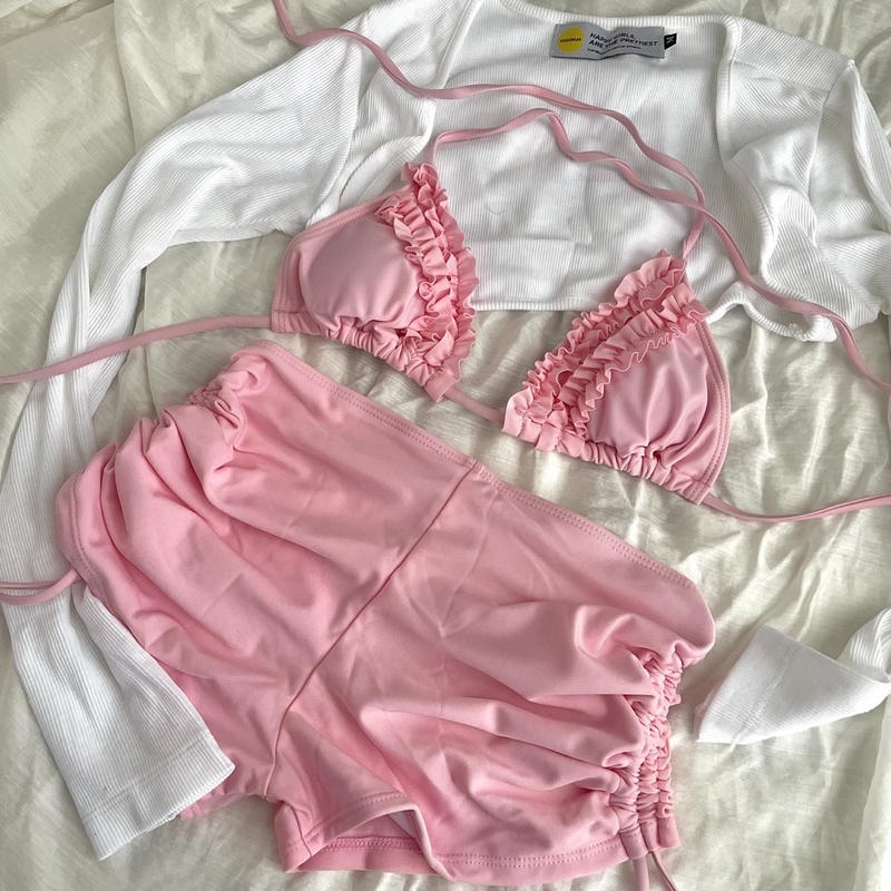 Set bikini 2 mảnh quần short và áo dáng tam giác