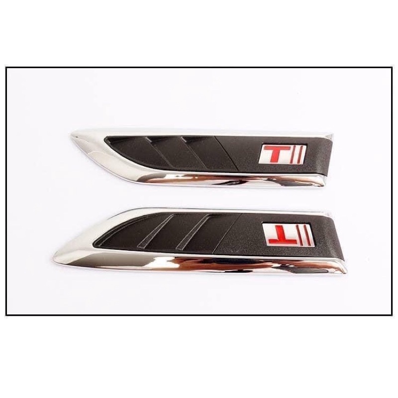 Bộ 2 miếng mang cá ô tô giả hốc gió dán trang trí sườn ô tô xe hơi kiểu dáng thể thao.