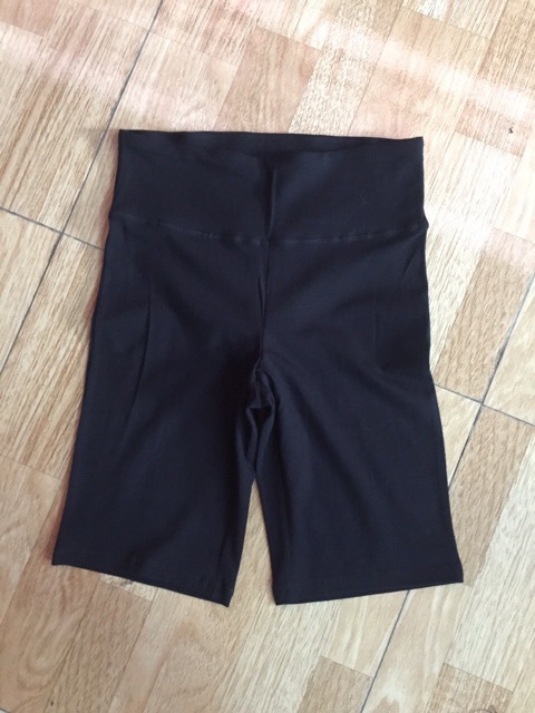 Quần legging ngắn màu đen - hàng dư xịn cotton mịn | BigBuy360 - bigbuy360.vn