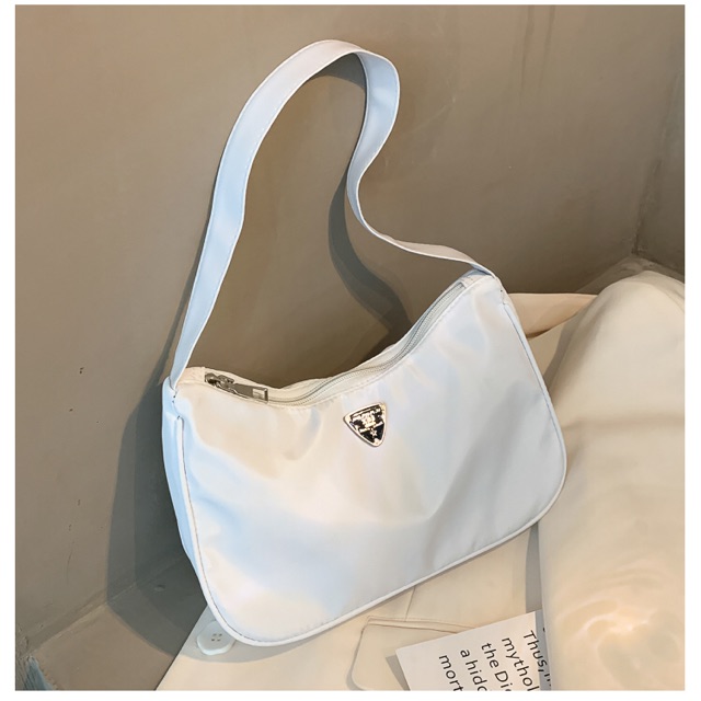 Túi đeo chéo thiết kế thời trang cho nữ