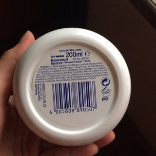 Kem Dưỡng Ẩm Nivea Soft