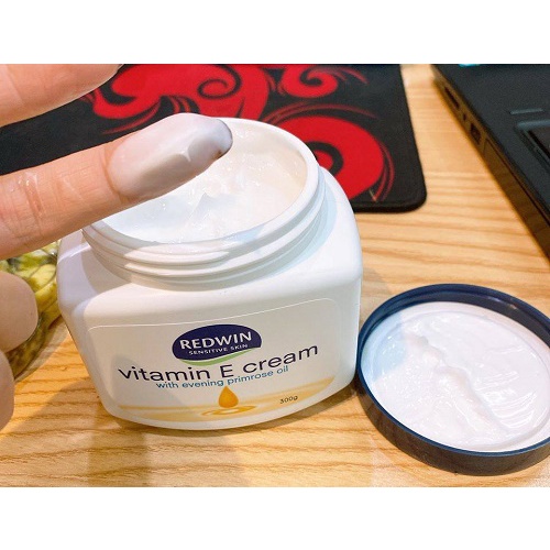 Kem dưỡng da mềm mịn REDWIN Vitamin E Cream 300g | BigBuy360 - bigbuy360.vn