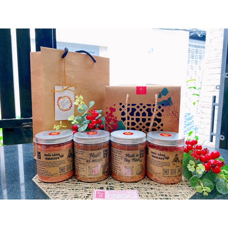 Hộp quà tặng 4 hũ muối: muối xí muội Trúc An, Tây Ninh và muối hồng Himalaya. Ship hoả tốc HCM