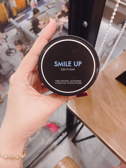 Bột than trắng răng Smile Up