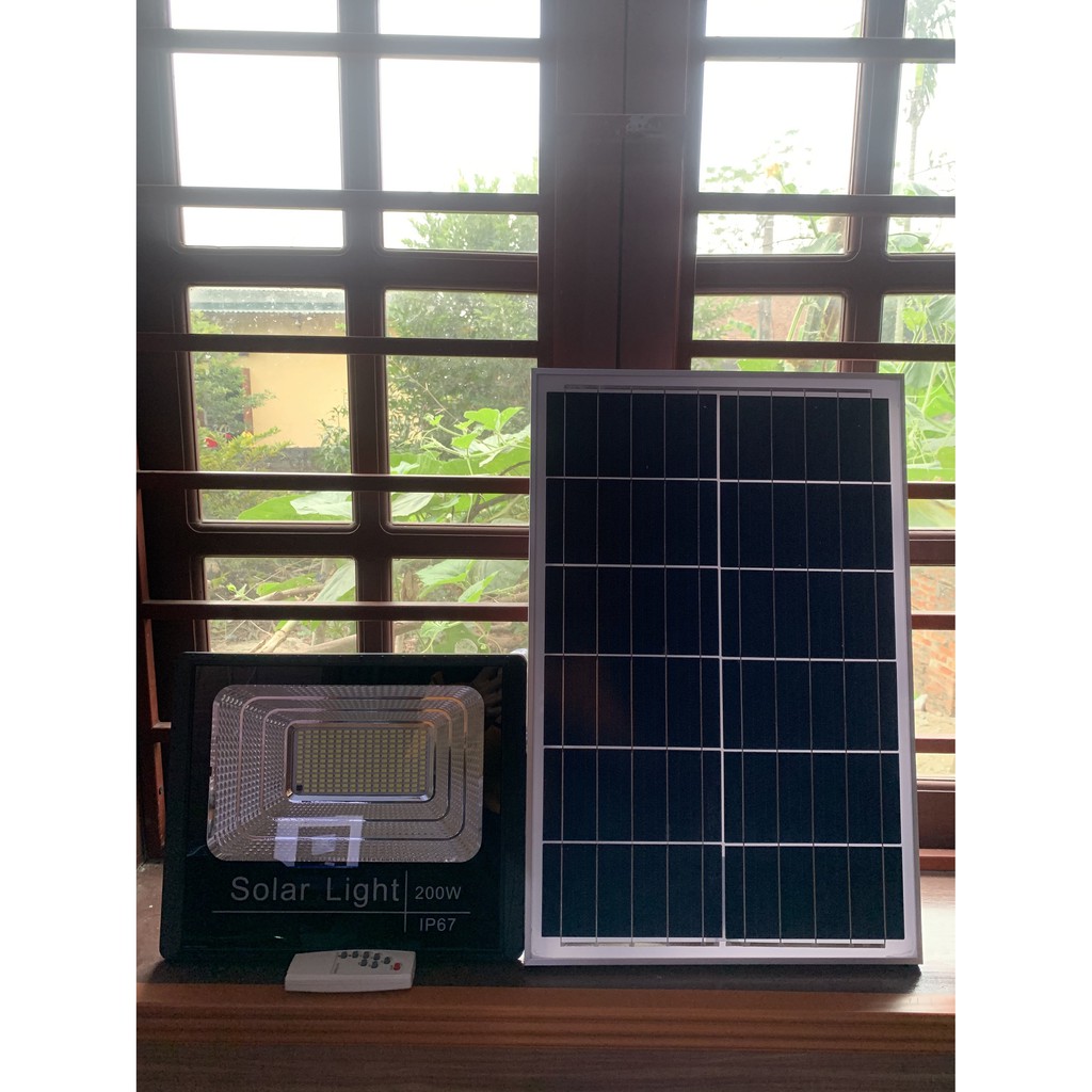 Đèn năng lượng mặt trời Solar light 200W- Cảm biến thông minh, tự động bật tắt khi trời tối- Bảo hành 6 tháng