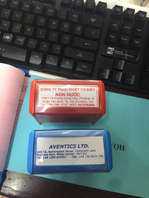 Con dấu cửa hàng 4 dòng