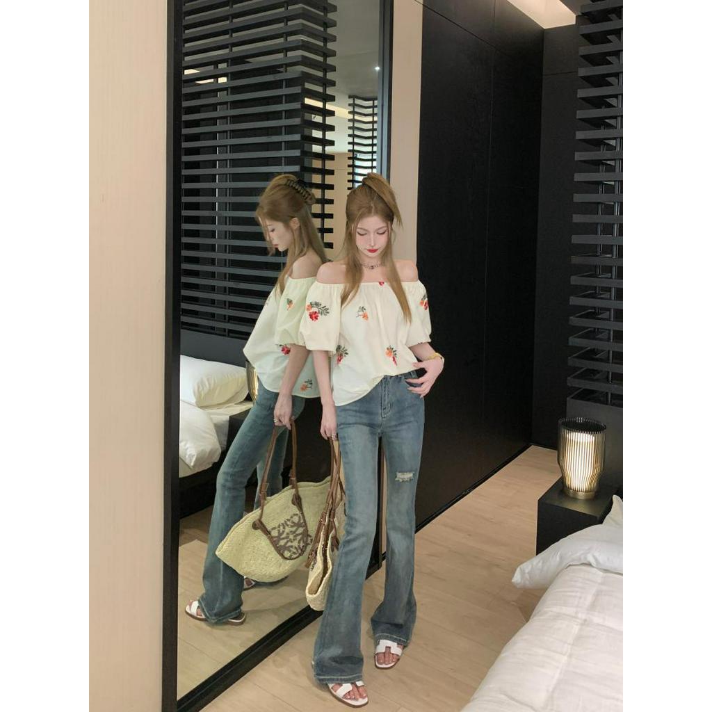 Áo Kiểu Trễ Vai Dáng Rộng Tay Phồng Thêu Họa Tiết Kiểu Pháp Thời Trang Mùa Hè 63115