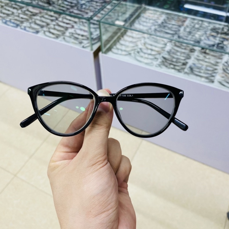 Kính cận đổi màu mắt mèo sành điệu/ kính mắt elily