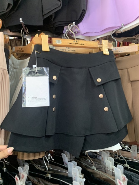 CHÂN VÁY XOÈ KHUY TÚI NẮP MS12019