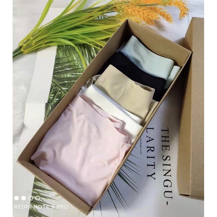 HỘP 5 QUẦN LÓT ĐÚC KHÔNG ĐƯỜNG MAY