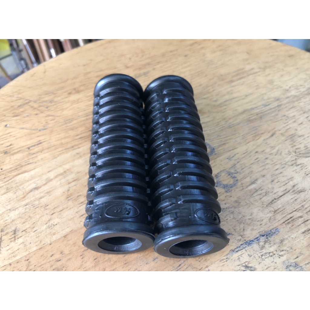 01 cặp  cao su HM gác chân sau cho xe honda 67 + cub