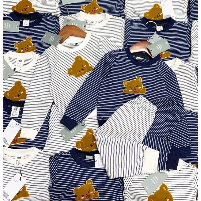 Set 2 bộ nỉ da cá H&M bé trai