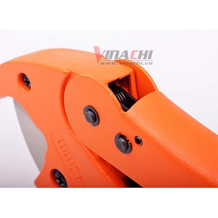 Kìm cắt ống PVC Asaki - Trong lĩnh vực sửa chữa, lắp đặt, Kìm cắt ống PVC Asaki AK0082 thích hợp cho việc cắt ống PVC