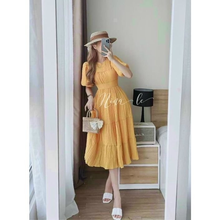 đầm dáng dài cổ tròn tay ngắn thích hợp cho các buổi tiệc