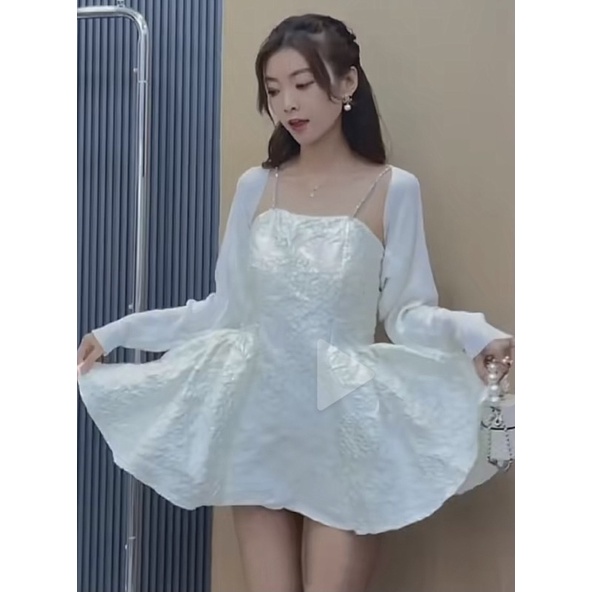 ĐẦM XOÈ HAI DÂY NGỌC CÔNG CHÚA