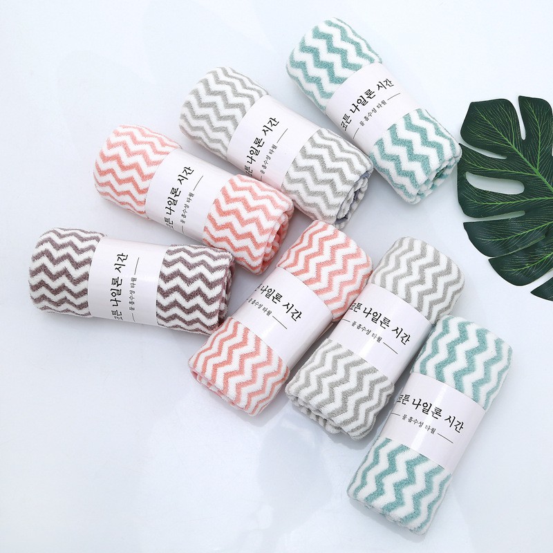 Khăn Mặt Hàn Quốc️🛒🎀🎀 CỰC RẺ🎀🎀🛒 Siêu Mềm Mịn, Thấm Nhanh, Kháng Khuẩn Kích Thước 25*40  cm (Màu Ngẫu Nhiên)