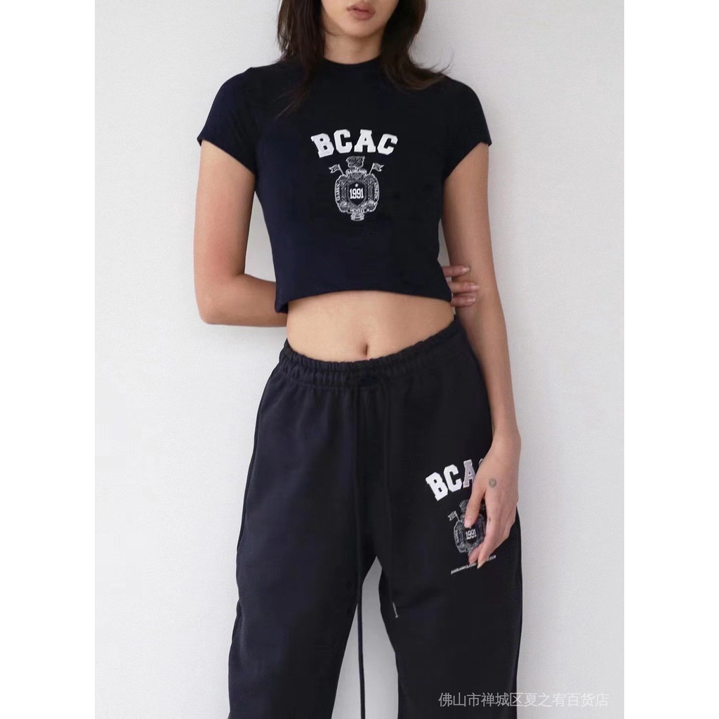 Áo Thun Crop Top Thể Thao Ngắn Tay Ôm Dáng Thêu Họa Tiết Badblood August Hàn Quốc Cho Nữ