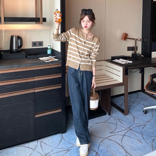 【ZHELIHANGFEI】Áo Len Tay Dài Cổ Chữ V Form Rộng Họa Tiết Kẻ Sọc Hợp Thời Trang