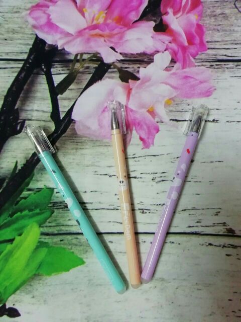 Bút gel có gôm xóa