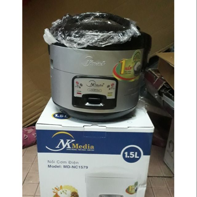 NỒI VƠM ĐIỆN FUJIKA 1L5 SON CHỐNG DÍNH