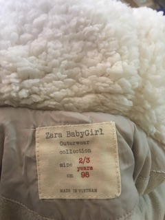 Áo khoác zara mũ lông cừu