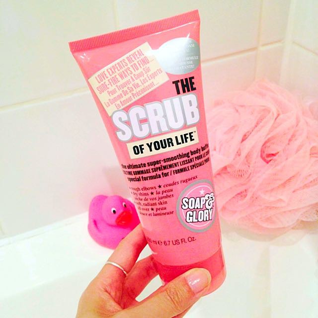 SOAP &amp; GLORY - Sữa tắm kiêm tẩy tế bào chết body The Scrub Of Your Life