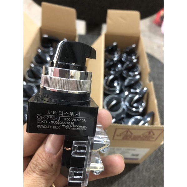 Công tắc xoay, công tắc tủ điện Hanyoung CR - 253 2 vị trí và 3 vị trí