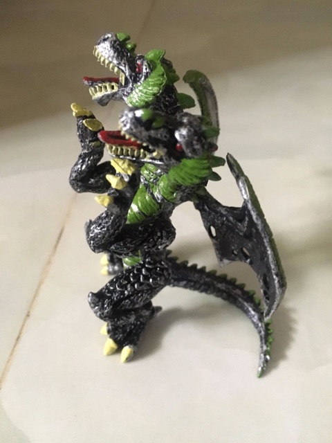 Đồ chơi rồng bay Phương Tây