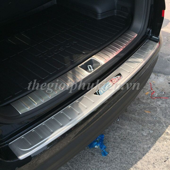 Ốp chống trầy cốp Hyundai Tucson 2019-2021 – INOX(hàng cao cấp)