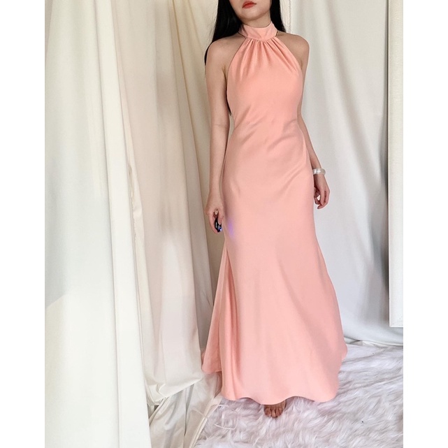 Đầm yếm lụa đuôi cá