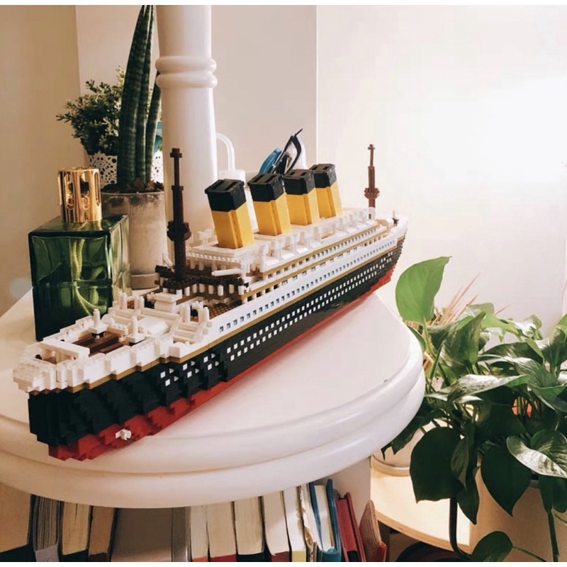 Đồ chơi mô hình xếp hình lắp ráp Lego Tàu Titanic 3800pcs No.9913 II NON LEGO II NANOBLOCKS