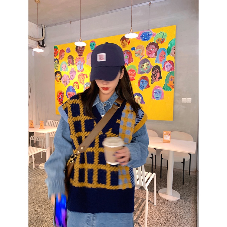 MỚI Áo len không tay cổ chữ V họa tiết caro cổ điển