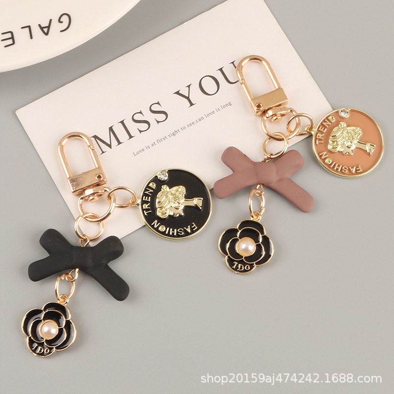 Móc Chìa Khóa Xe Hơi Hình Nơ Đính Ngọc Trai Dễ Thương