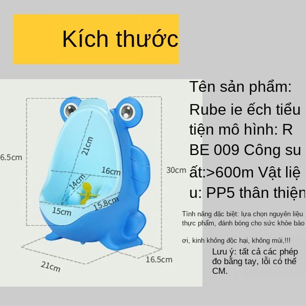 bồn tiểu trẻ em treo tường bé trai đứng cầu nghệ thuật