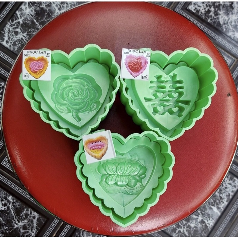 Khuôn nhấn xôi hình tim 10cm