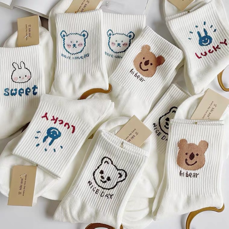 Set 5 Đôi Tất Vớ Cổ Cao Gấu Thỏ TrắngGIADUNGTONGKHO1Tất vớ nữ cổ cao trắng họa tiết gấu xinh xắn style Hàn Quốc Cute