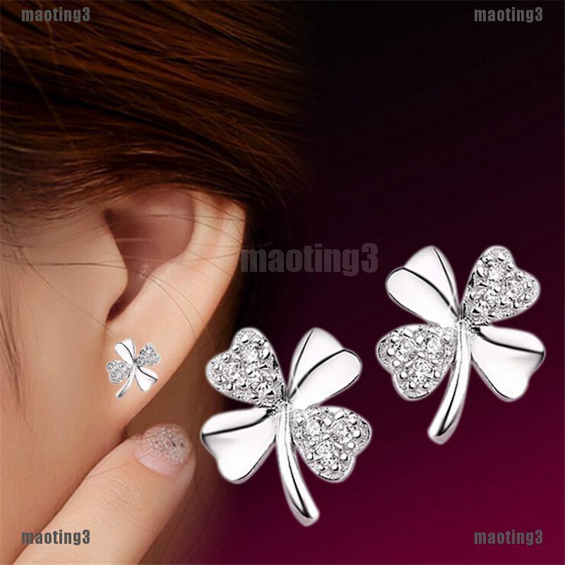 Cỏ may mắn 4 lá may mắn đáng yêu