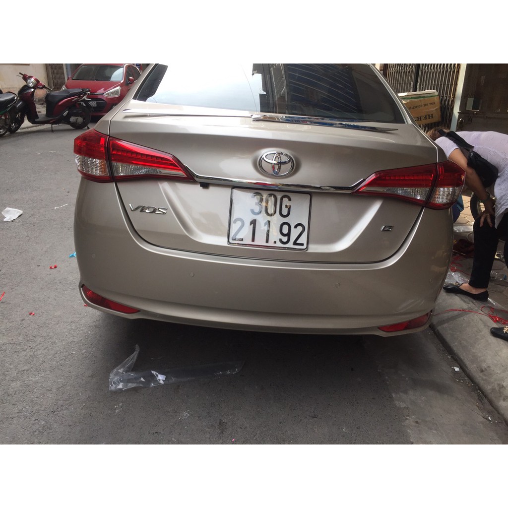 Ốp Tay Mở Cốp Xe Vios 2019 2020 2021 Mẫu Mạ Crom