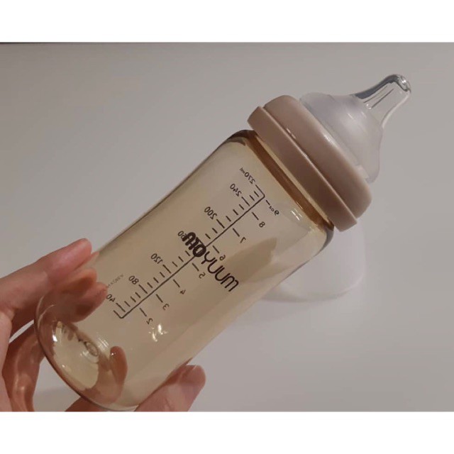 �Có Sẵn� Bình sữa Moyuum 170ml - 270ml