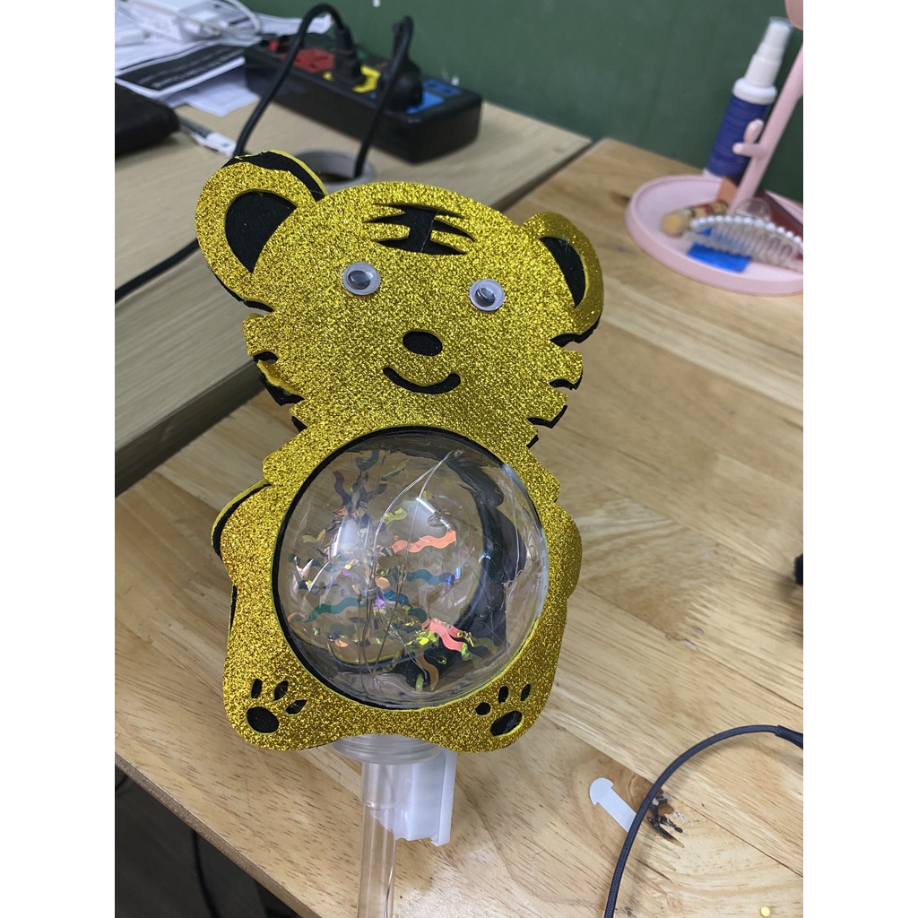 ĐÈN TRUNG THU Đèn Led hình thú Ngỗ nghĩnh 3 chế độ, An toàn cho bé yêu( sẵn pin)