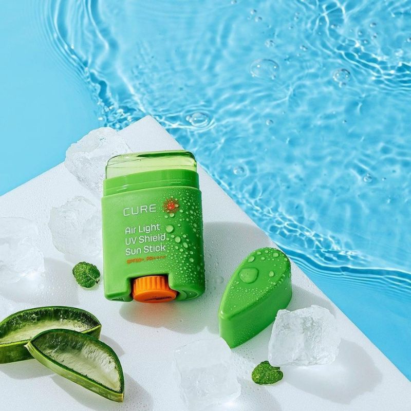 Thanh Lăn Chống Nắng Tinh Chất Lô Hội CURE Air Light UV Shield Sun Stick SPF50 + PA ++++ 20g
