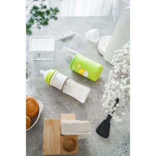 Bình Pha Sữa Di Động Tiny Baby Nhật Bản
