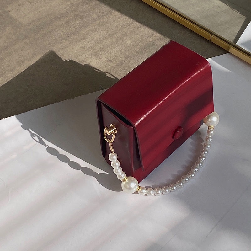Túi hộp đeo chéo nhỏ phối dây ngọc trai phong cách Pháp retro cho nữ IELGY