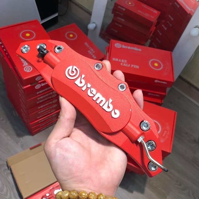 Bộ 2 Ốp má phanh hợp kim Brembo cho xe ô tô size mâm 16-17inch phong cách thể thao, mạnh mẽ
